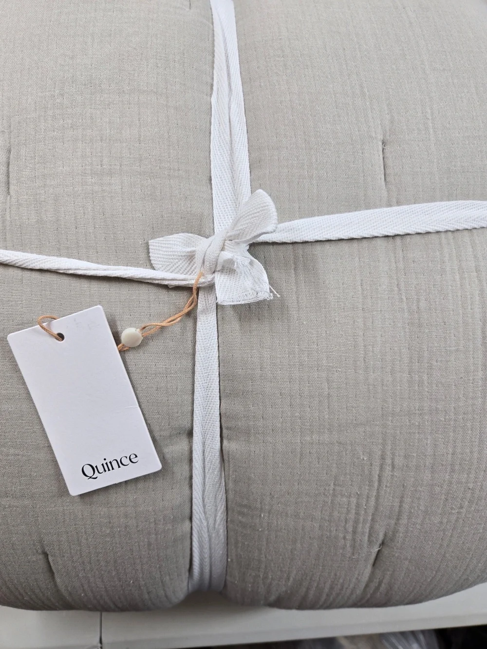 NWT QUINCE Organic Airy Gauze Dream Quilt King/Cal King Fog Grey 8521